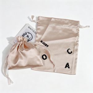 Sac en satin à cordon personnalisé avec logo OEM/ODM, idéal pour sous-vêtements, maillots de bain, vêtements, cadeaux, sac anti-poussière en soie – Grande Vente - Product Image 4