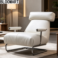 Fauteuil d'appoint nordique rembourré en cuir véritable avec structure intérieure en bois massif, chaise individuelle de loisirs