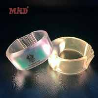 13.56mhz nfc télécommande DMX rfid led bracelet bracelet d'activité sans fil bracelet