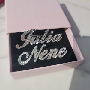 QIUHAN – broche personnalisée avec nom et écriture - Product Image 2