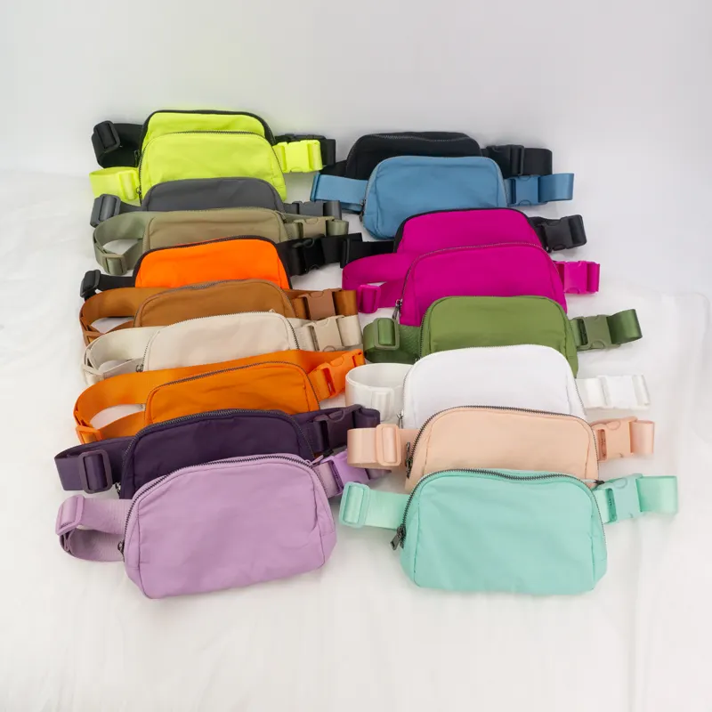 2024 Wholesale Women Belt Cross Body Waist Bag Belt Sports Workout Running Waist Bag Dog Bum Nylon Bum Bag Nylon Fanny Pack