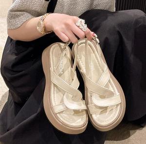 Zapatos de mujer de cuero personalizados de lujo a la moda, Sandalias planas para mujer, Sandalias planas con plataforma para niñas - Product Image 6