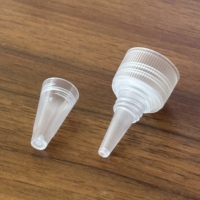 Tapa de plástico OEM con boquilla antiderrame y rosca 18/410 para botellas de productos químicos, pegamento industrial, pigmentos, tinta y líquidos.