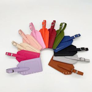 Étiquette de bagage personnalisée vierge pour compagnies aériennes, étiquette d'identification de valise en cuir PU tendance sur mesure pour la vente en gros - Product Image 5