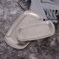 Plateau alimentaire rectangulaire en acier inoxydable, assiette à collation pour barbecue en métal, plat de dîner givré pour restaurant et maison