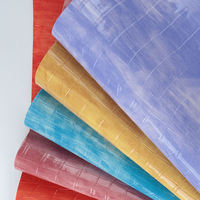Feuilles de similicuir gaufré PVC brillant 0,8 mm avec support non-tissé, qualité supérieure pour la décoration de canapés et sacs, motif imitation peau de crocodile