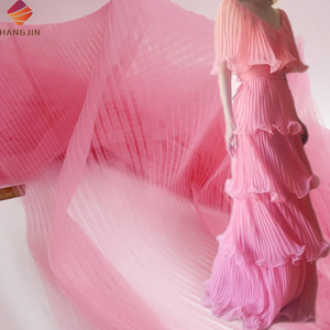 5 mét màu Hồng dọc nhăn xù vải tuyn vải 100% <span class=keywords><strong>polyester</strong></span> xếp li lưới vải tuyn vải cho váy cưới - Product Image 1