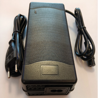 Chargeur de batterie LiFePO4 14,6 V 10 A pour batteries au phosphate de fer et de lithium 12 V, charge rapide, haute efficacité, protection contre la surchauffe