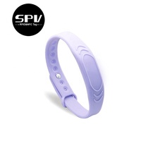 Logo personnalisé QR Code 13.56MHz Bracelet de poignet étanche NFC NTAG 213 Bracelet en silicone