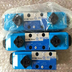 Válvula Electrohidráulica Vickers DG5V 7 52C 2 M U H5 40, Válvula Solenoide DG 3 6C M U H7 60 para Uso Industrial - Product Image 1
