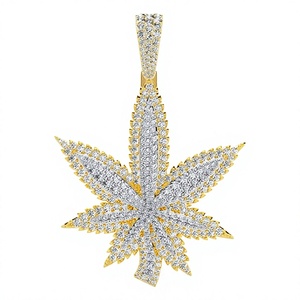 Collier pendentif tendance hip-hop en argent 925 plaqué deux tons, motif floral personnalisé en forme de feuille, avec diamant Moissanite - Product Image 1