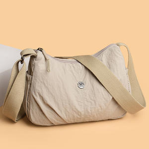 Bolso de mensajero informal japonés, bolso de tela de nailon simple deportivo ligero, bolso de hombro impermeable de viaje a la moda para <span class=keywords><strong>mujer</strong></span> - Product Image 1