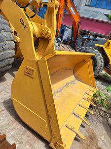 รถตักล้อยาง Caterpillar 966H สีเหลือง สภาพดี มือสอง รับน้ำหนักได้ 6 ตัน ปั๊มมอเตอร์ รุ่นปี 2020 ประสิทธิภาพสูง สำหรับงานเหมือง - Product Image 6