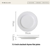 Plateau moderne rétro en dentelle Assiette à gâteau en céramique blanche pure pour dessert occidental français adaptée aux fêtes et au petit-déjeuner