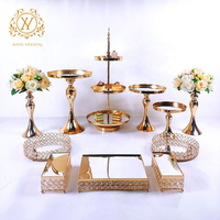 Magnifique Ensemble Doré Complet de Décorations de Table à Desserts, Présentoir à Gâteaux Doré en Métal à 3 Niveaux pour Centres de Table de Mariage