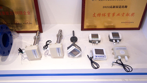 เซ็นเซอร์ส่งสัญญาณ <span class=keywords><strong>CO2</strong></span> แบบติดผนังที่มีความแม่นยำสูงพร้อมจอแสดงผล LCD สำหรับคุณภาพอากาศภายในอาคารและระบบอัตโนมัติในอาคาร - Product Image 4