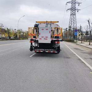 <span class=keywords><strong>Camion</strong></span> de distribution d'asphalte de machine de pulvérisation de bitume de HOWO 6000L avec le pulvérisateur manuel de bitume - Product Image 6