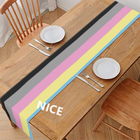 Chemin de table personnalisé en polyester à motif polygenre arc-en-ciel gay, idéal pour la décoration de dîners domestiques et les fêtes à thème