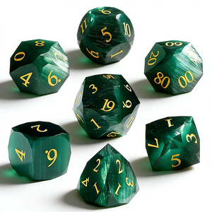 Conjunto de Dados Poliedrais Personalizados em Vidro e Pedra Natural com Gravação DND Olho de Gato Verde para Jogos de Tabuleiro - Product Image 1