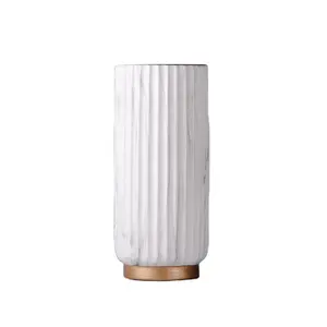 Fabriek Koop Verticale Strepen Witte Keramische Vaas Home Decor Porselein Vazen Groothandel