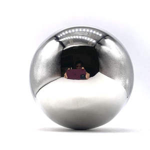 Esfera Oca de Cobre Vermelho T2 Polido Espelhado, Ornamento Decorativo de Metal para Casa e Escritório, Acessório Artesanal Sem Costura - Product Image 2
