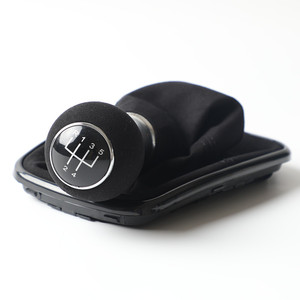 Poignée de levier de vitesse en daim 5/6 vitesses pour Volkswagen Golf 4 - Product Image 2