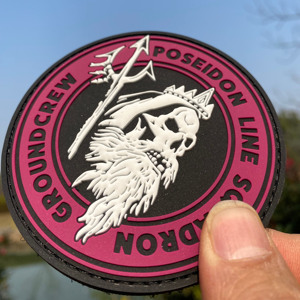 Chất Lượng Cao Biểu Tượng Tùy Chỉnh Báo Chí Nhiệt Sắt Trên Dập Nổi Phù Hiệu Cao Su Silicone Mềm 2D 3D Cao Su PVC Vá Cho Quần Áo - Product Image 4