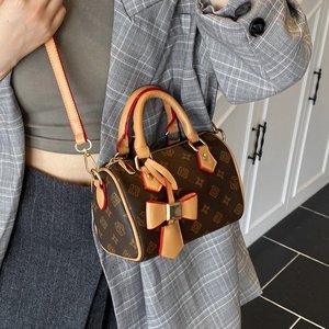 Noel hediyesi 5A + yüksek kalite toptan üretim lüks moda tasarımcısı özelleştirilmiş büyük kapasiteli kadın Crossbody çanta - Product Image 2