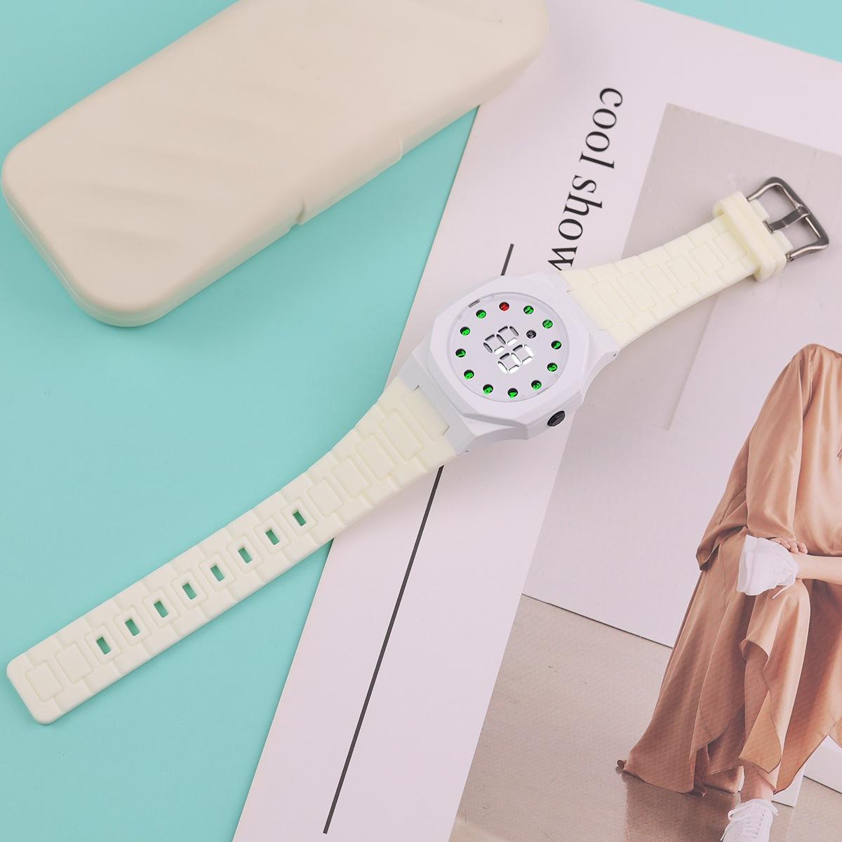 Montagne de neige blanche