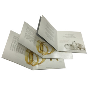 Venta al por mayor de carátulas de pasaporte de tapa blanda offset tamaño de impresión A5 puntada de sillín catálogo de joyas impresión de folletos - Product Image 2