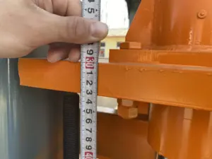 QT6-15 düşük fiyat beton blok daha az işçi makinesi düşük maliyetli tuğla yapma makinesi blok kalıp gerekir