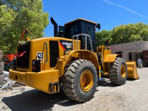 Cargadora de ruedas mediana Cat 950H usada, pocas horas de uso, original de Japón, modelo clásico de alta resistencia, eficiente para canteras y construcción. - Product Image 6