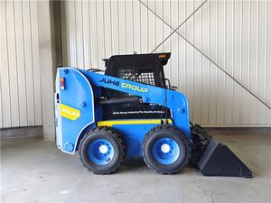 Minicargadora JH60 Compacta para Construcción, Paisajismo y Agricultura con Radio de Giro Reducido y Accesorios Intercambiables - Product Image 5