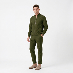 En stock, survêtement sportif, tissu <span class=keywords><strong>haut</strong></span> <span class=keywords><strong>de</strong></span> <span class=keywords><strong>gamme</strong></span>, streetwear, logo personnalisé, survêtement ajusté pour hommes - Product Image 5