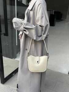 Bolso de Hombro de Cuero Vintage de Lujo con Diseño de Sillín, Novedad 2026, Bolso de Axila para <span class=keywords><strong>Mujer</strong></span>, Éxito de Ventas - Product Image 4