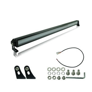 Barra de Luces LED de 32 Pulgadas con Colores Deslumbrantes, 4x4, Múltiples Modos de Iluminación Disponibles, Luces LED de Persecución, Luces de Freno de Reversa Todoterreno para UTV ATV - Product Image 4