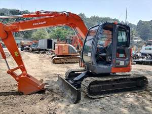 Excavatrice sur chenilles hydraulique HITACHI d'occasion ZX75 Zero Tail Swing Mini 7,5 tonnes ZX Zaxis 75 US ZX75US 7,5T 7,5 tonnes pour l'aménagement paysager - Product Image 3