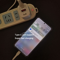 Parfaits compagnons : petits blocs de charge carrés, briques, prises pliables GaN, chargeurs à double port PD 33W