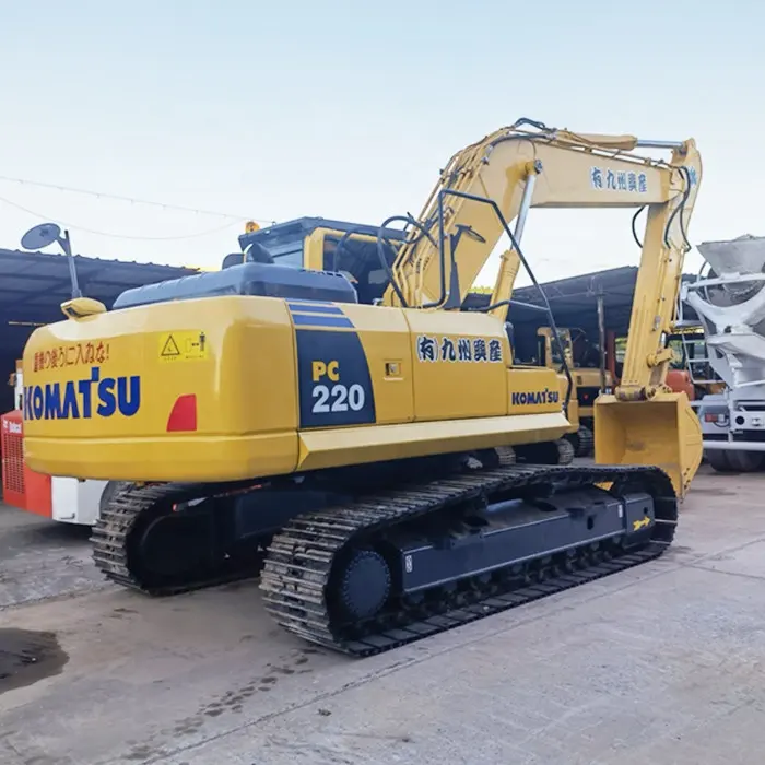 Máquina escavadeira usada para fazenda escavadeira de esteira para venda Komatsu PC200-8 Preços de escavadeira de 20 toneladas