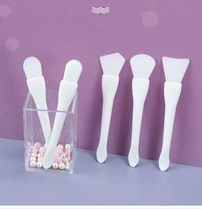 <span class=keywords><strong>Pennello</strong></span> <span class=keywords><strong>per</strong></span> Maschera Viso a Doppia Estremità di Alta Qualità, con Testa in Silicone Morbido, Ideale <span class=keywords><strong>per</strong></span> l'Applicazione di Maschere di Fango - Product Image 1