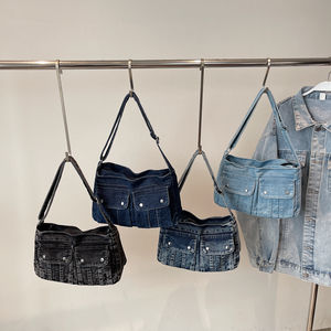 Sac à bandoulière en jean vintage durable grande capacité avec fermeture éclair géométrique, poignée et doublure en polyester pour femme. 8299 - Product Image 6