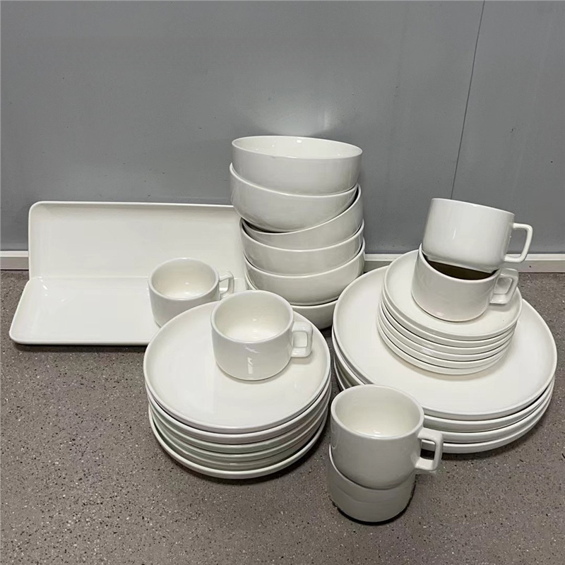 32 cabezas planas, blanco puro.