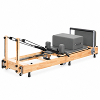 Reformer Pilates pliable en bois d’érable avec pieds réglables Machine de fitness professionnelle pour studio et maison