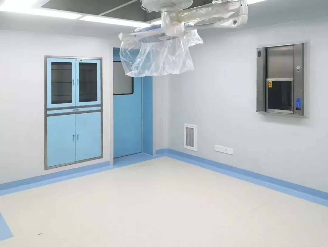 Sala limpa o painel cirúrgico da sala de operações do hospital equipamento médico da UTI do filtro de ar operacional
