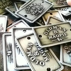 Высококачественный дизайн от производителя, античный цвет, металлическая этикетка с именем, сделанная на заказ металлическая табличка с логотипом для демонстрации бренда - Product Image 6