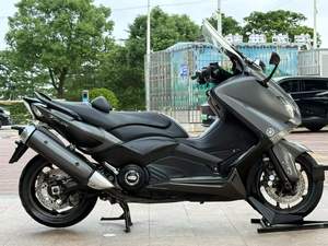 ยามาฮ่า ที-แม็กซ์ 530 ซีซี รถมอเตอร์ไซค์สปอร์ตแบบแม็กซี่สกู๊ตเตอร์ - Product Image 4