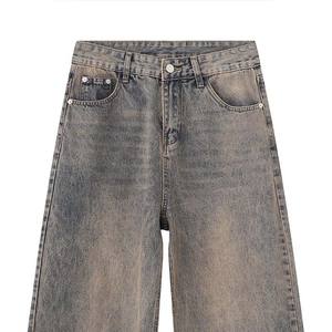 بنطلون جينز رجالي من يالي بتصميم عتيق وعصري، فضفاض ومستقيم، بنسيج دنيم ثلاثي الأبعاد مريح وقابل للتنفس لجميع المواسم - Product Image 3