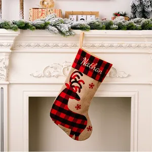 Calcetines Navideños de Lino con Monograma a Cuadros, Calcetines de Regalo de Navidad Personalizados con Diseño de Reno en Tela Negra y Roja - Product Image 3