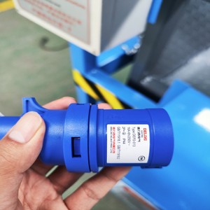 Một thang máy nền tảng di động thủy lực di động 3 TẤN mới với chứng nhận CE - Product Image 5