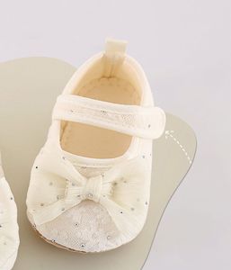 Zapatos <span class=keywords><strong>para</strong></span> niñas, primavera y verano, zapatos de princesa <span class=keywords><strong>con</strong></span> lazo de encaje <span class=keywords><strong>para</strong></span> <span class=keywords><strong>bebés</strong></span> recién nacidos, zapatos infantiles antideslizantes de fondo suave <span class=keywords><strong>para</strong></span> interiores - Product Image 3